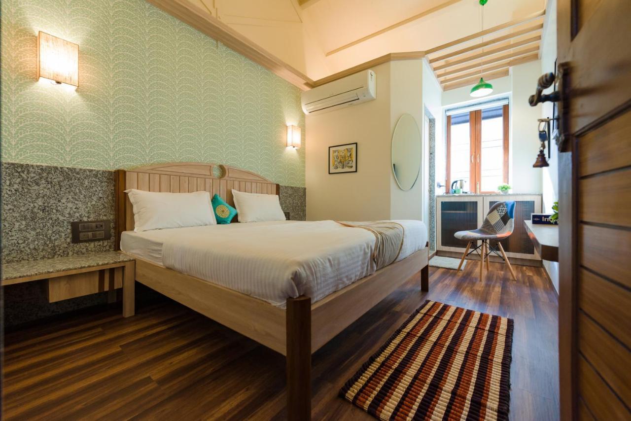Traveller'S Inn Hotel - Fort Mumbai Bagian luar foto
