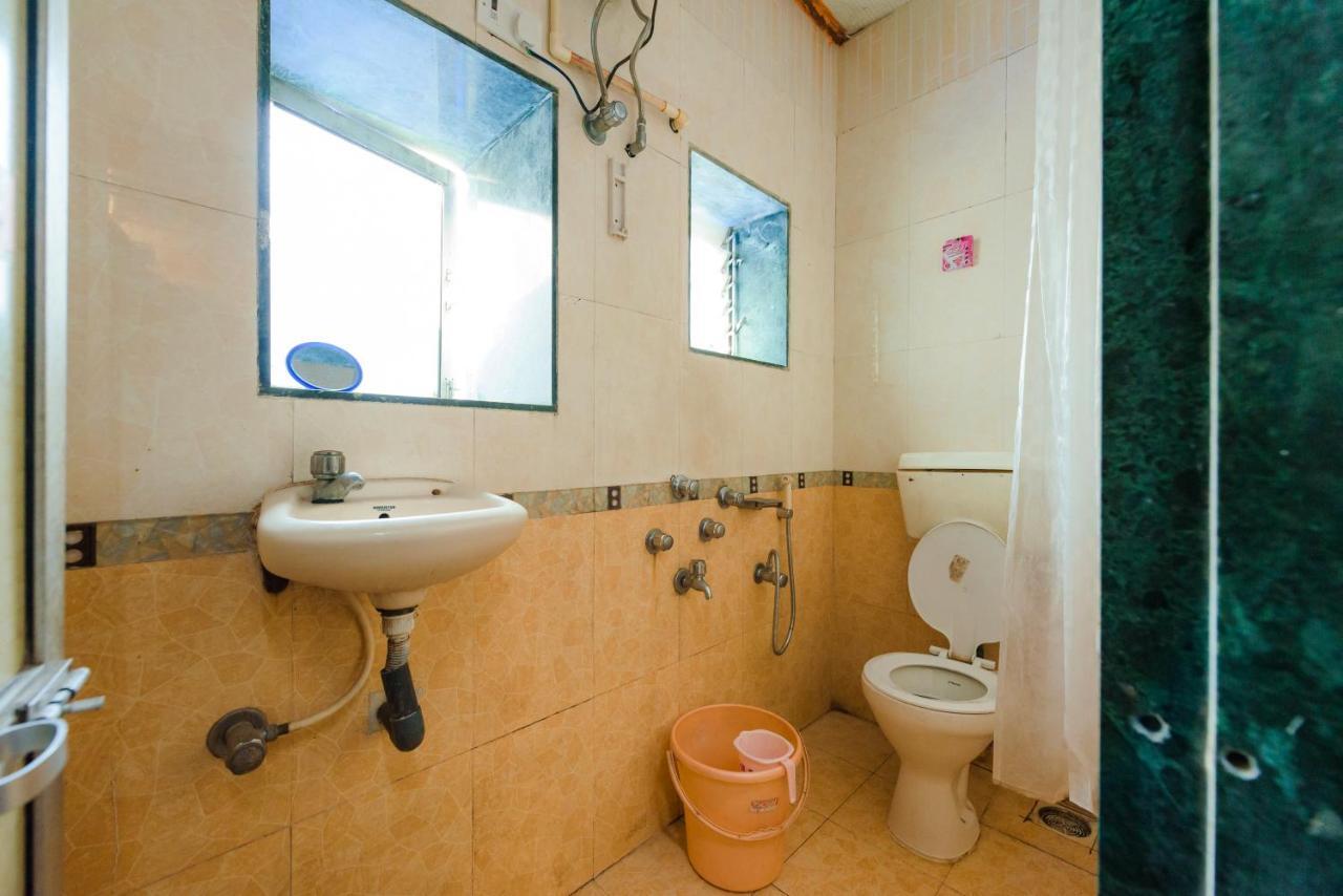 Traveller'S Inn Hotel - Fort Mumbai Bagian luar foto