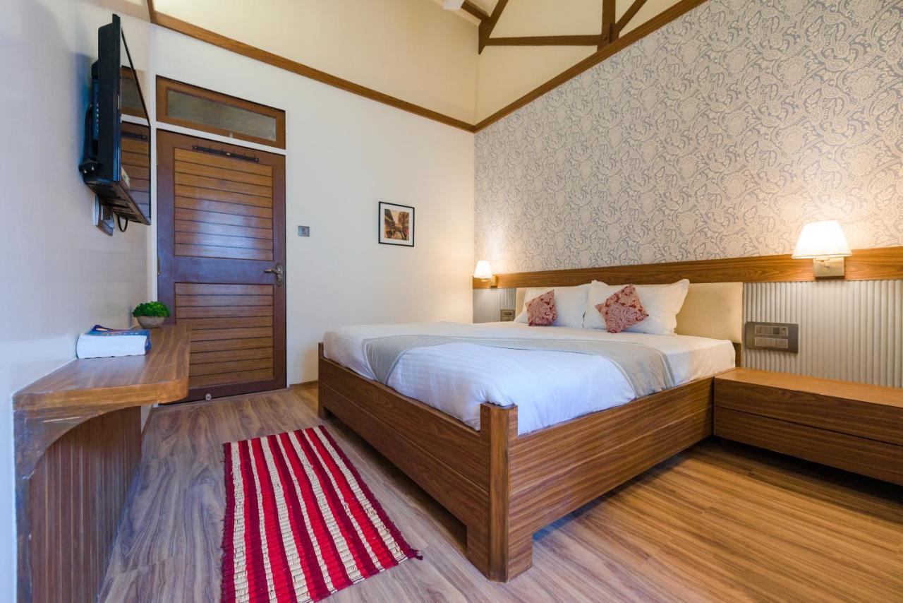 Traveller'S Inn Hotel - Fort Mumbai Bagian luar foto